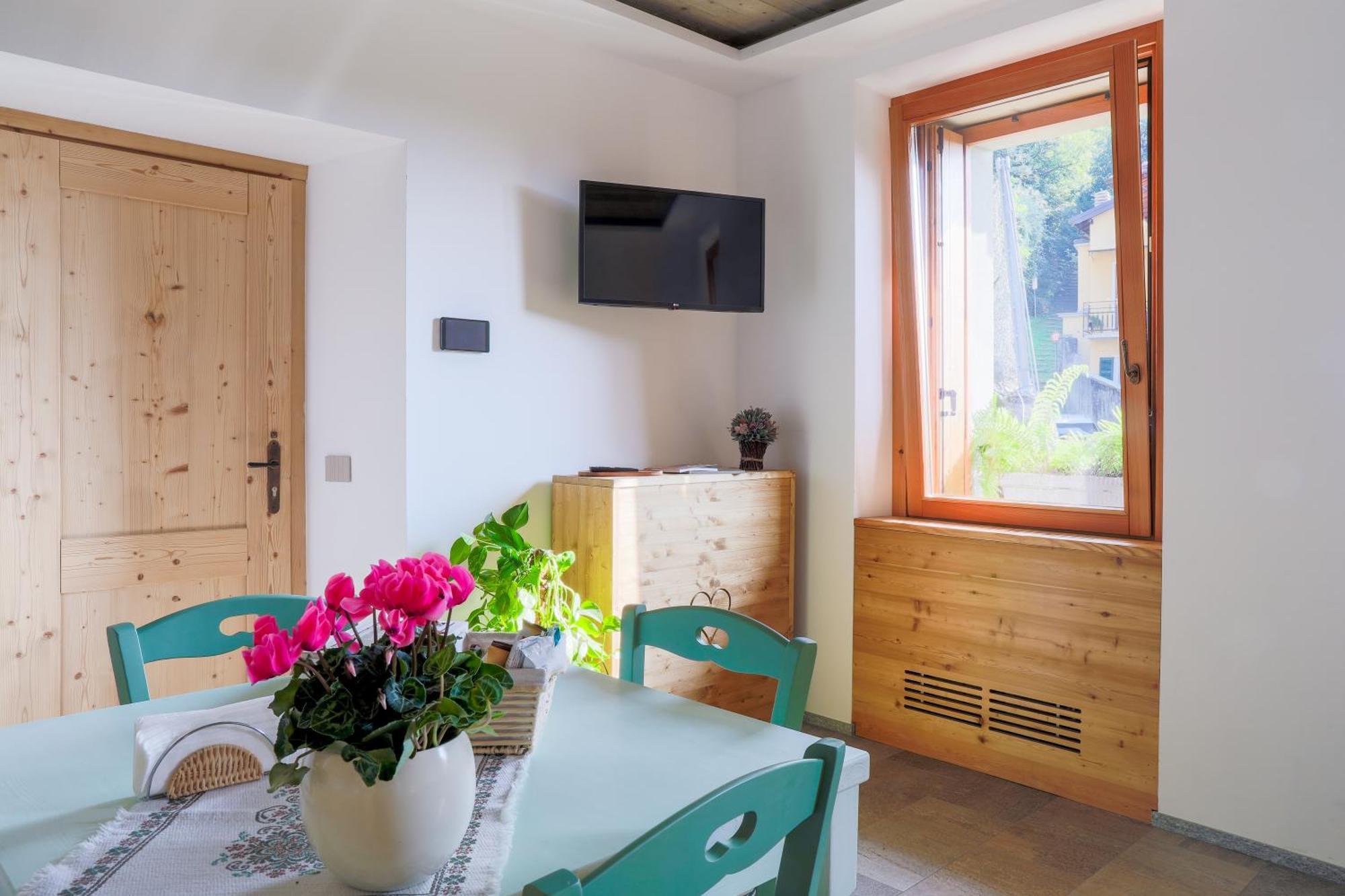 Villa Scalotta - Nature Relax View With Jacuzzi And Dervio