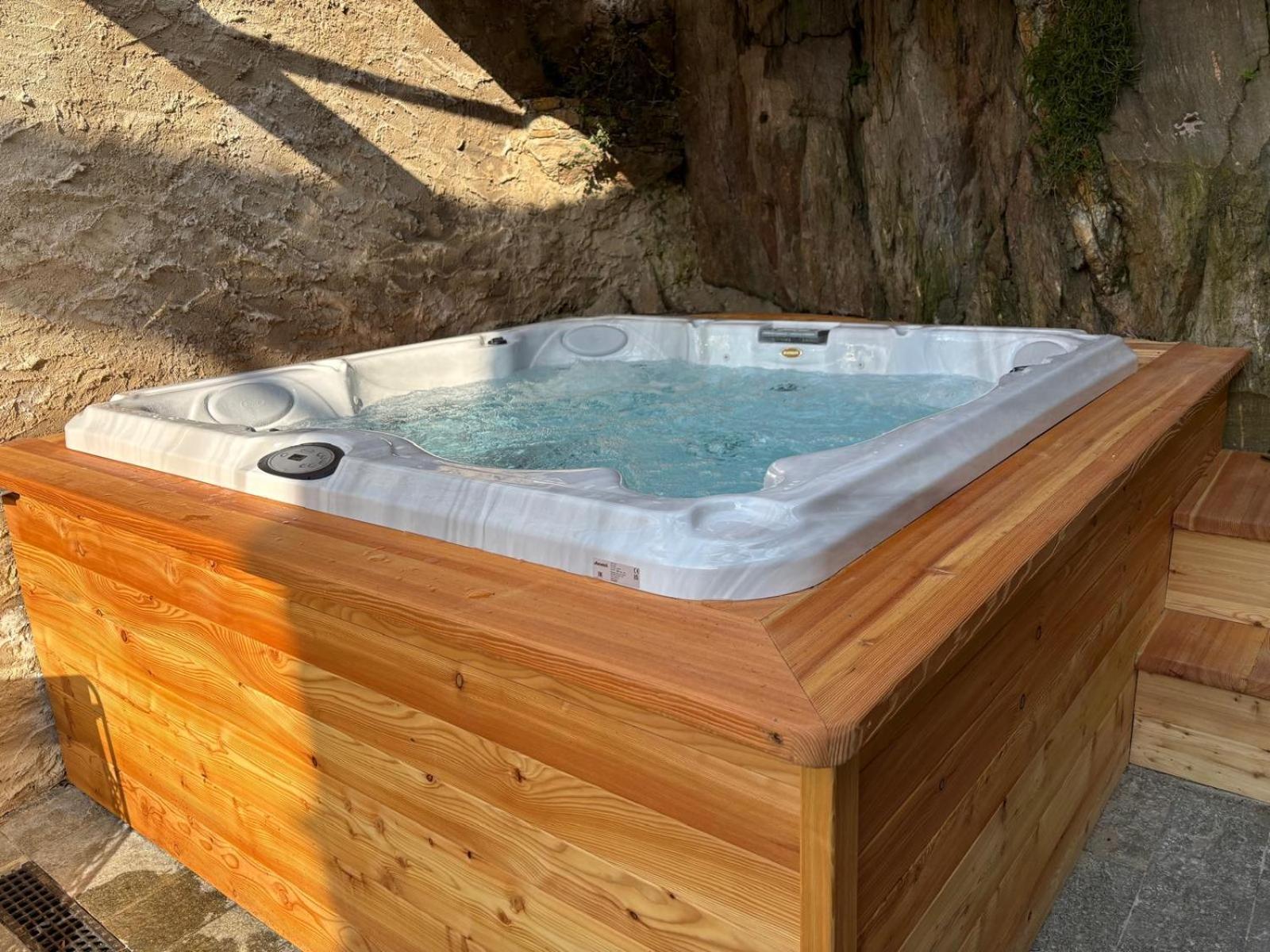 Scalotta - Nature Relax View With Jacuzzi And Dervio